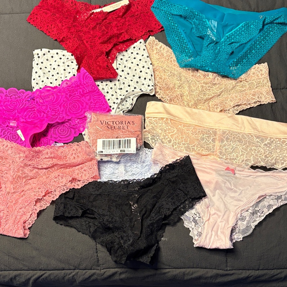 Victoria's Secret Lace and Mesh Panty Collection - size M